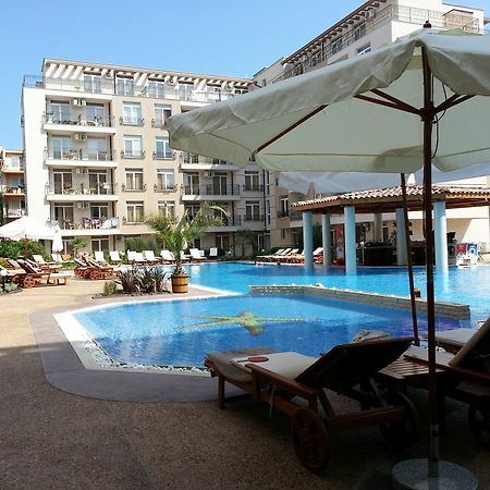 Menada Dawn Park Apartment 써니비치 외부 사진