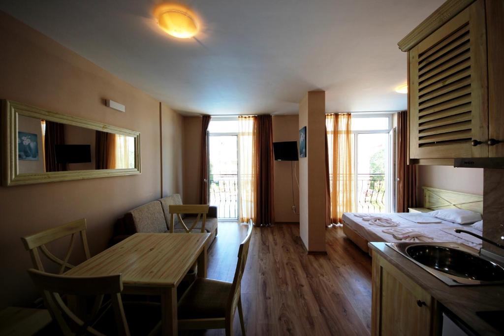 Menada Dawn Park Apartment 써니비치 객실 사진