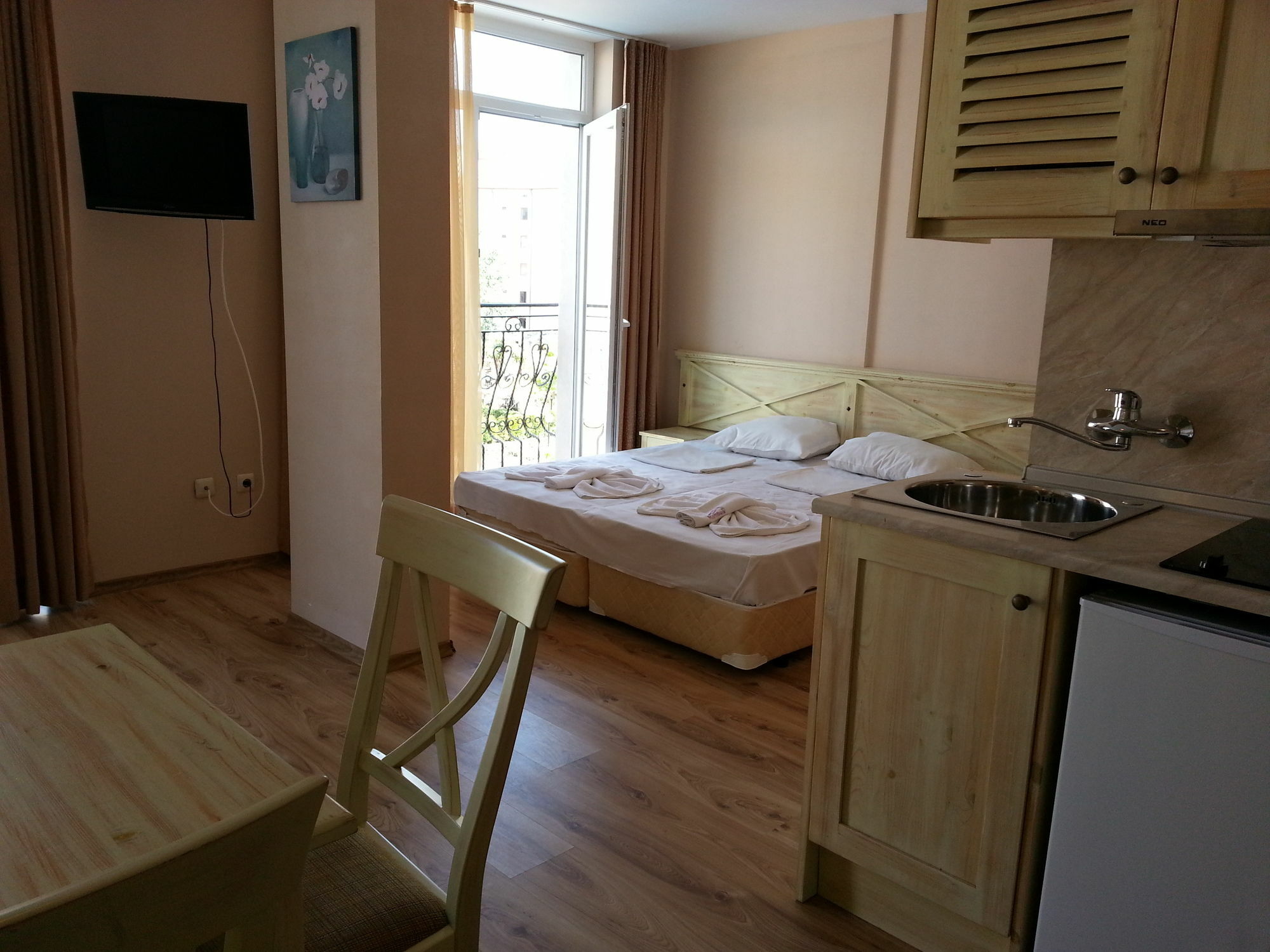 Menada Dawn Park Apartment 써니비치 외부 사진